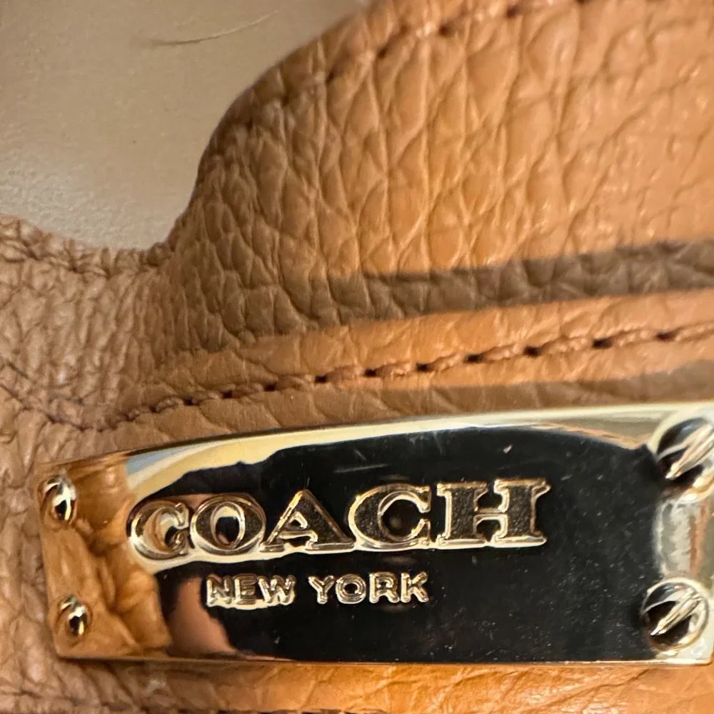 Coach nwot size